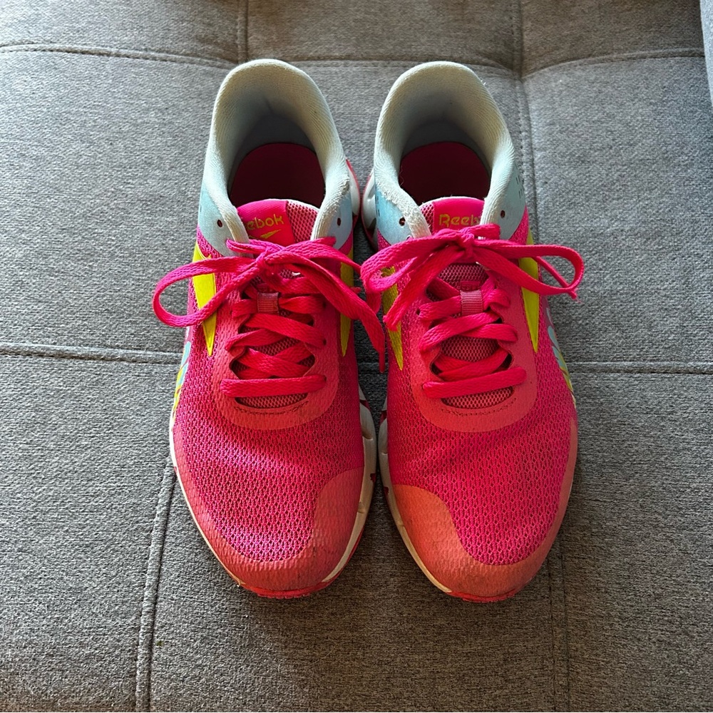 Reebok Zig Dynamica Sneakers Pink and Yellow Kids Size 5